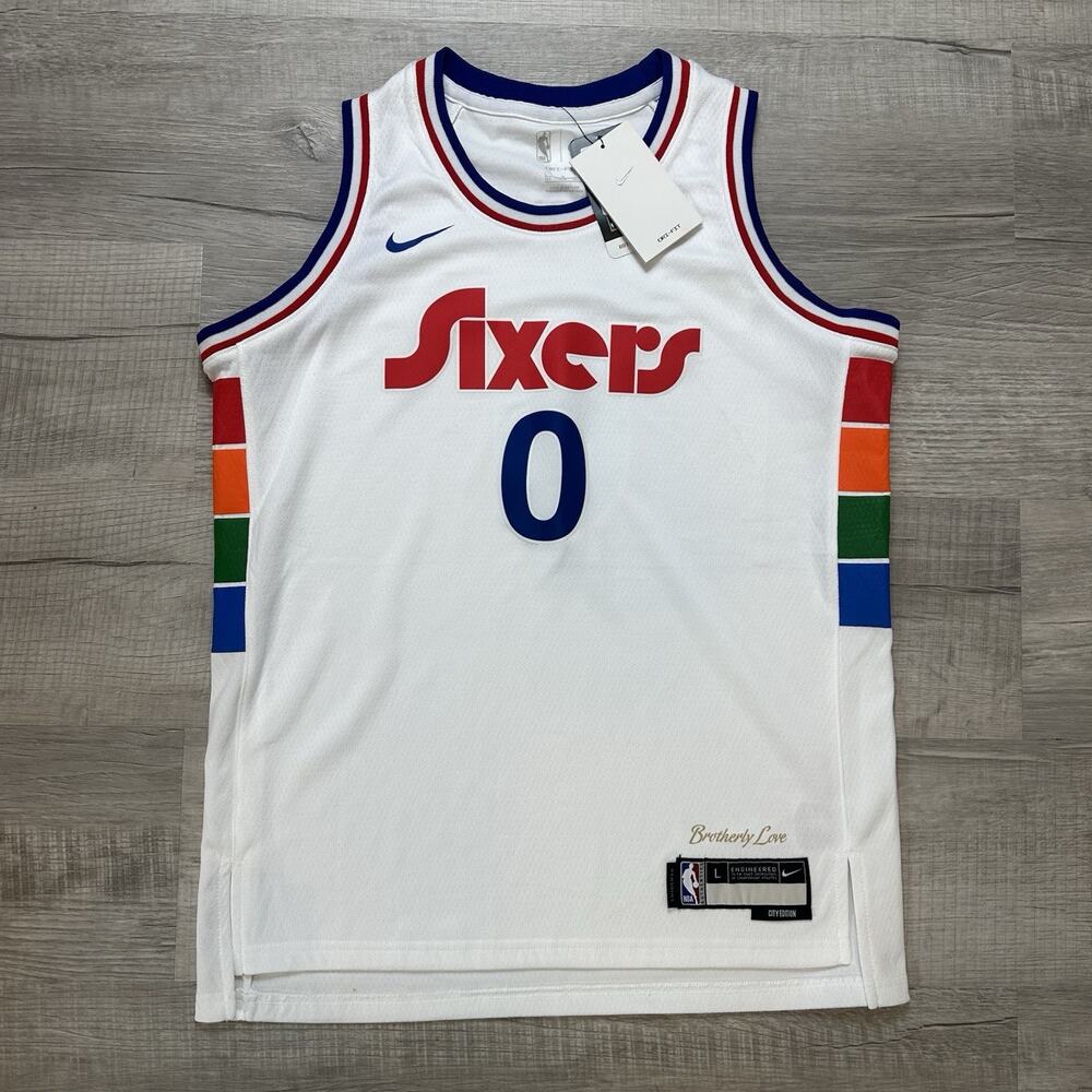 NWT Nike Philadelphia 76ers Tyrese Maxey #0 City Edition Jersey Youth Large